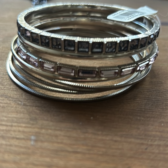 bracelets - Picture 4 of 5